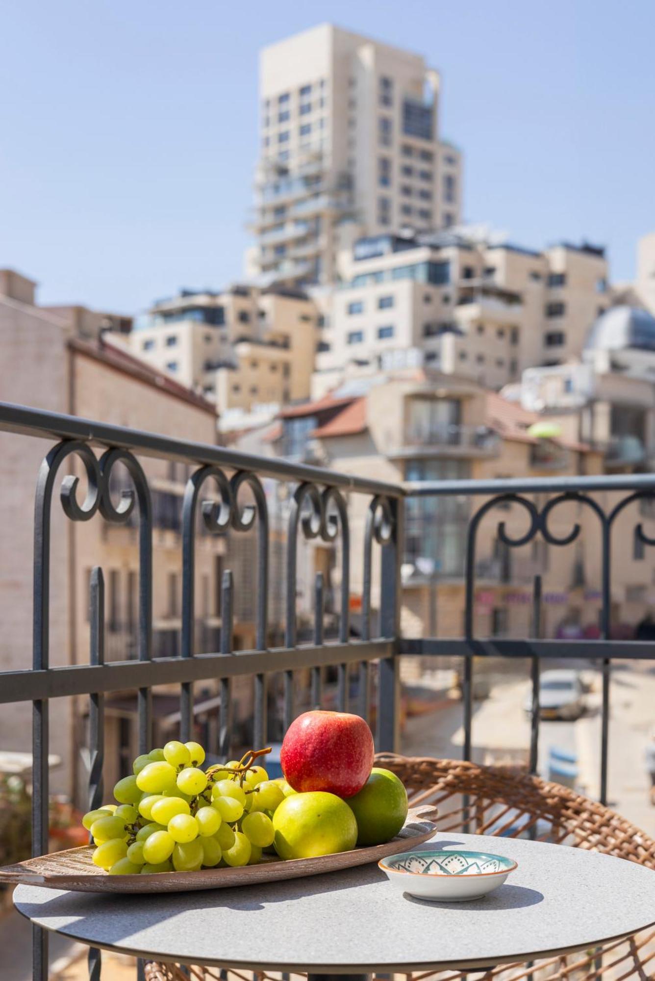 Damson - Machne Yehuda Hotel Jerusalem Exterior foto